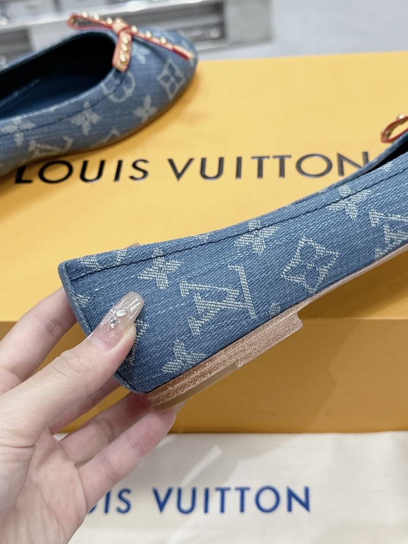 Louis Vuitton Flat Shoes